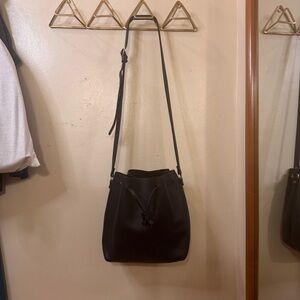 Portland Leather Goods Large Bucket Bag in Pebbled Leather